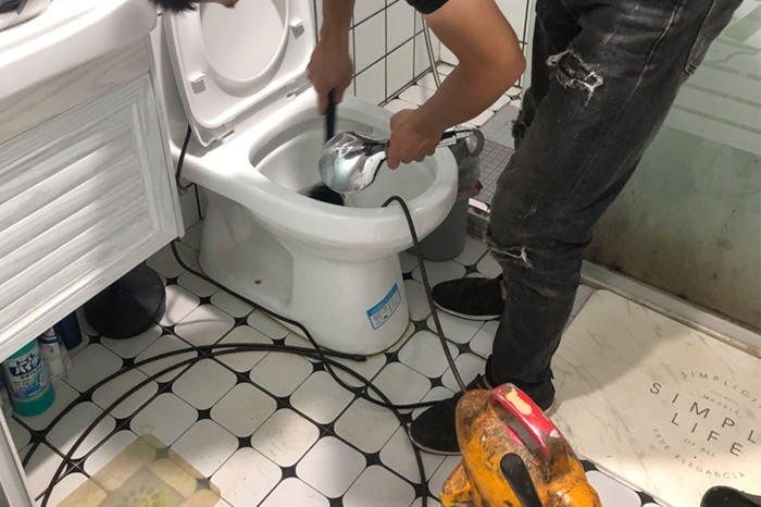 莒南疏通下水道